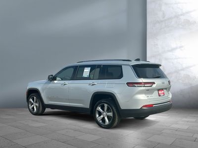 2021 Jeep Grand Cherokee L — interior view