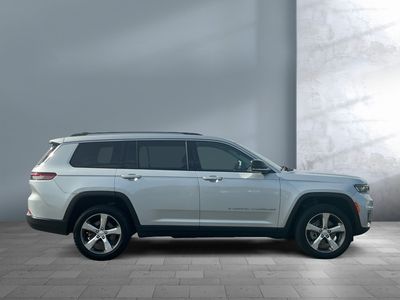 2021 Jeep Grand Cherokee L — detail view