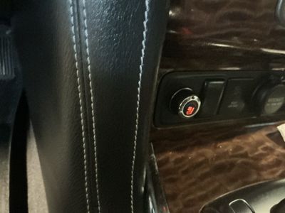 2019 Nissan Armada — detail view