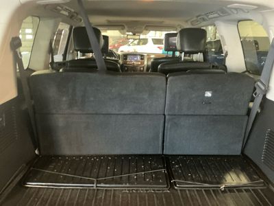 2019 Nissan Armada — photo 10 view