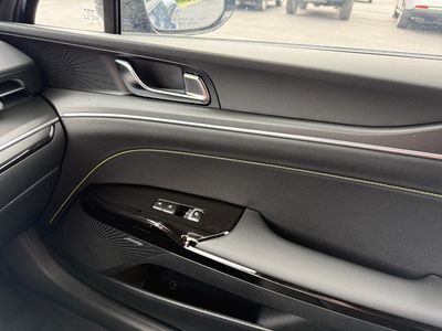 2026 Kia K5 — photo 11 view
