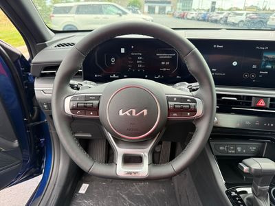 2026 Kia K5 — photo 13 view