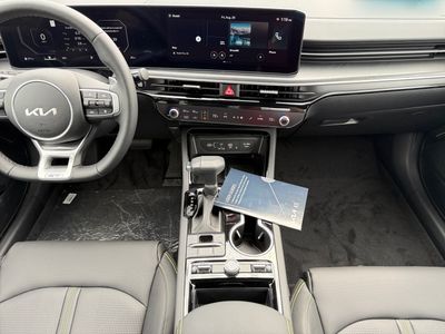 2026 Kia K5 — photo 9 view