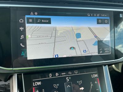 2022 Audi Q8 — photo 9 view