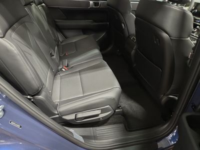 2025 Hyundai Santa Fe — photo 10 view
