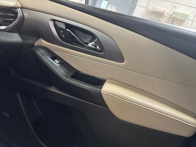 2023 Chevrolet Traverse - Photo 12