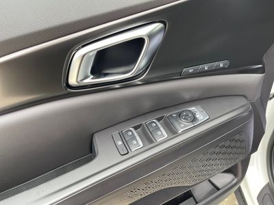 2026 Kia Carnival — photo 8 view