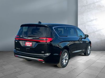 2026 Chrysler Pacifica — side profile view
