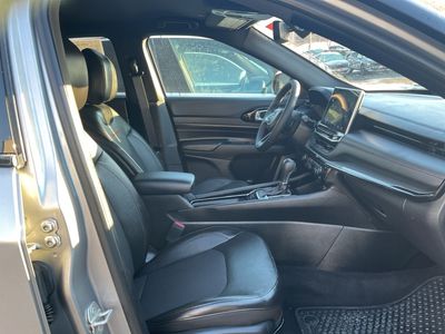 2023 Jeep Compass — photo 7 view