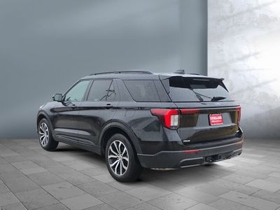2025 Ford Explorer — side profile view