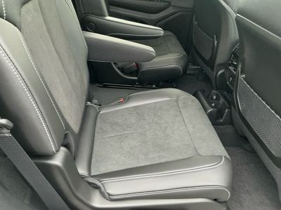 2025 Jeep Grand Cherokee L — photo 11 view