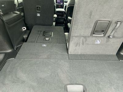 2025 Jeep Grand Cherokee L — photo 12 view