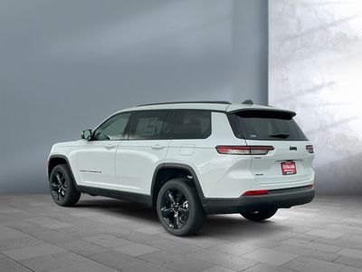 2025 Jeep Grand Cherokee L — interior view