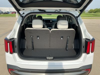 2025 Kia Sorento — photo 14 view