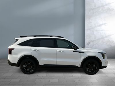 2025 Kia Sorento — photo 9 view