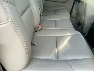 2011 Cadillac Escalade EXT — photo 10 view