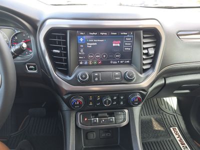 2023 GMC Acadia — photo 10 view