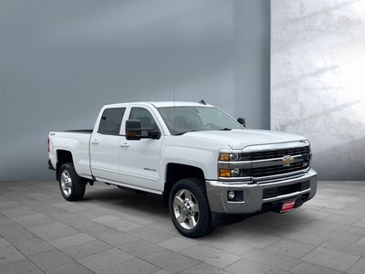 2016 Chevrolet Silverado 2500HD - Photo 3