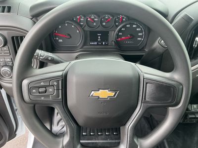 2026 Chevrolet Silverado 3500HD — photo 9 view