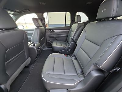 2026 Buick Enclave — photo 9 view