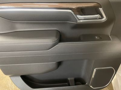 2026 Chevrolet Silverado 1500 — photo 11 view