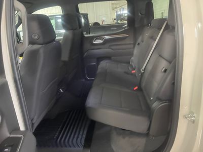 2026 Chevrolet Silverado 1500 — photo 10 view