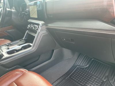 2024 GMC Sierra 3500HD — photo 7 view