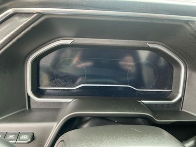 2024 GMC Sierra 3500HD — photo 8 view