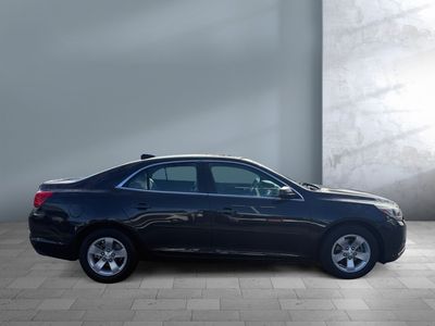 2015 Chevrolet Malibu — engine compartment view