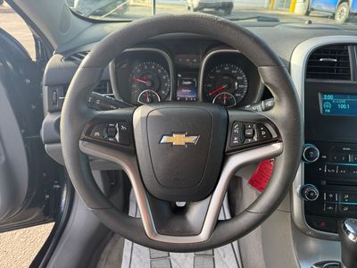 2015 Chevrolet Malibu — photo 10 view
