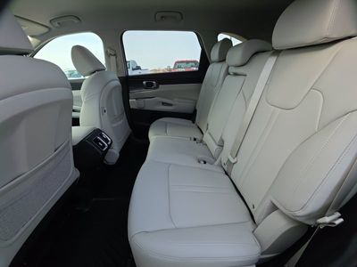 2026 Kia Sorento Hybrid - Photo 11