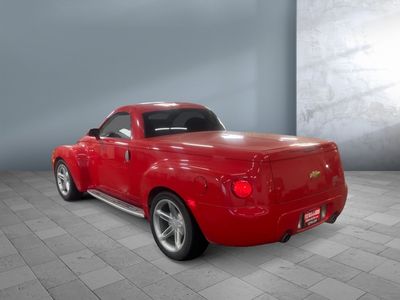 2004 Chevrolet SSR - Photo 3