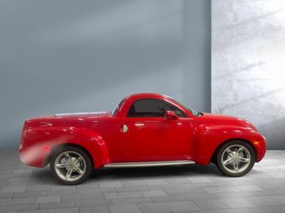 2004 Chevrolet SSR - Photo 7