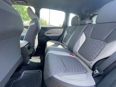 2025 Subaru Forester — photo 11 view