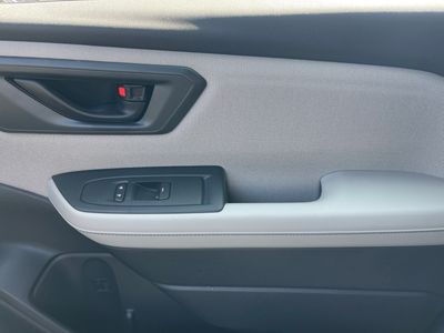 2025 Subaru Forester — photo 14 view