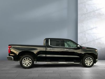 2020 Chevrolet Silverado 1500 — engine compartment view