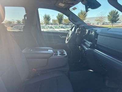 2024 Chevrolet Silverado 1500 — photo 13 view