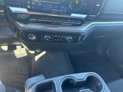 2024 Chevrolet Silverado 1500 — photo 9 view
