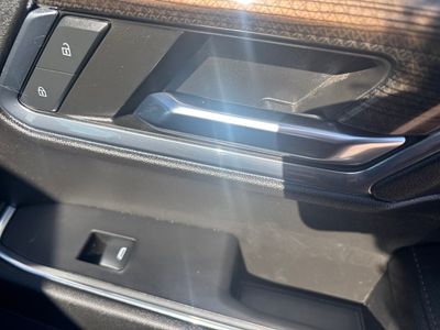 2024 Chevrolet Silverado 1500 — photo 10 view
