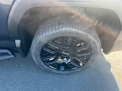 2026 GMC Sierra EV - Photo 14