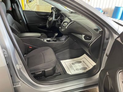 2024 Chevrolet Malibu — photo 13 view