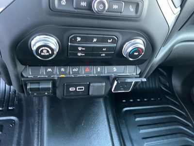 2026 GMC Sierra 1500 — photo 11 view