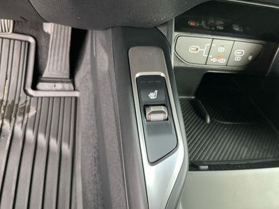 2026 Kia Sorento — photo 8 view