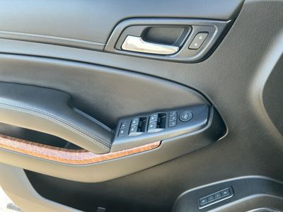 2019 Chevrolet Tahoe — photo 10 view