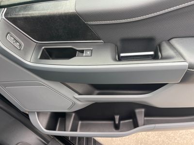 2023 Ford F-150 — photo 7 view