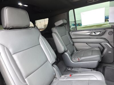 2021 GMC Yukon XL — photo 11 view