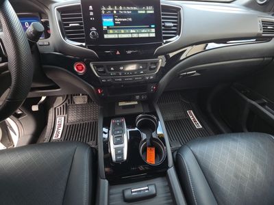 2021 Honda Passport — photo 7 view