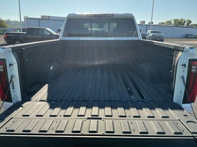 2024 GMC Sierra 3500HD — photo 11 view