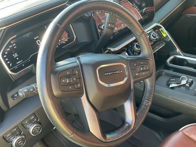 2024 GMC Sierra 3500HD — photo 8 view