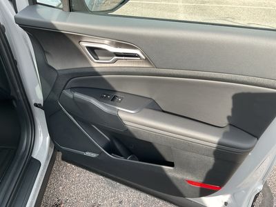 2026 Kia Sportage — photo 8 view